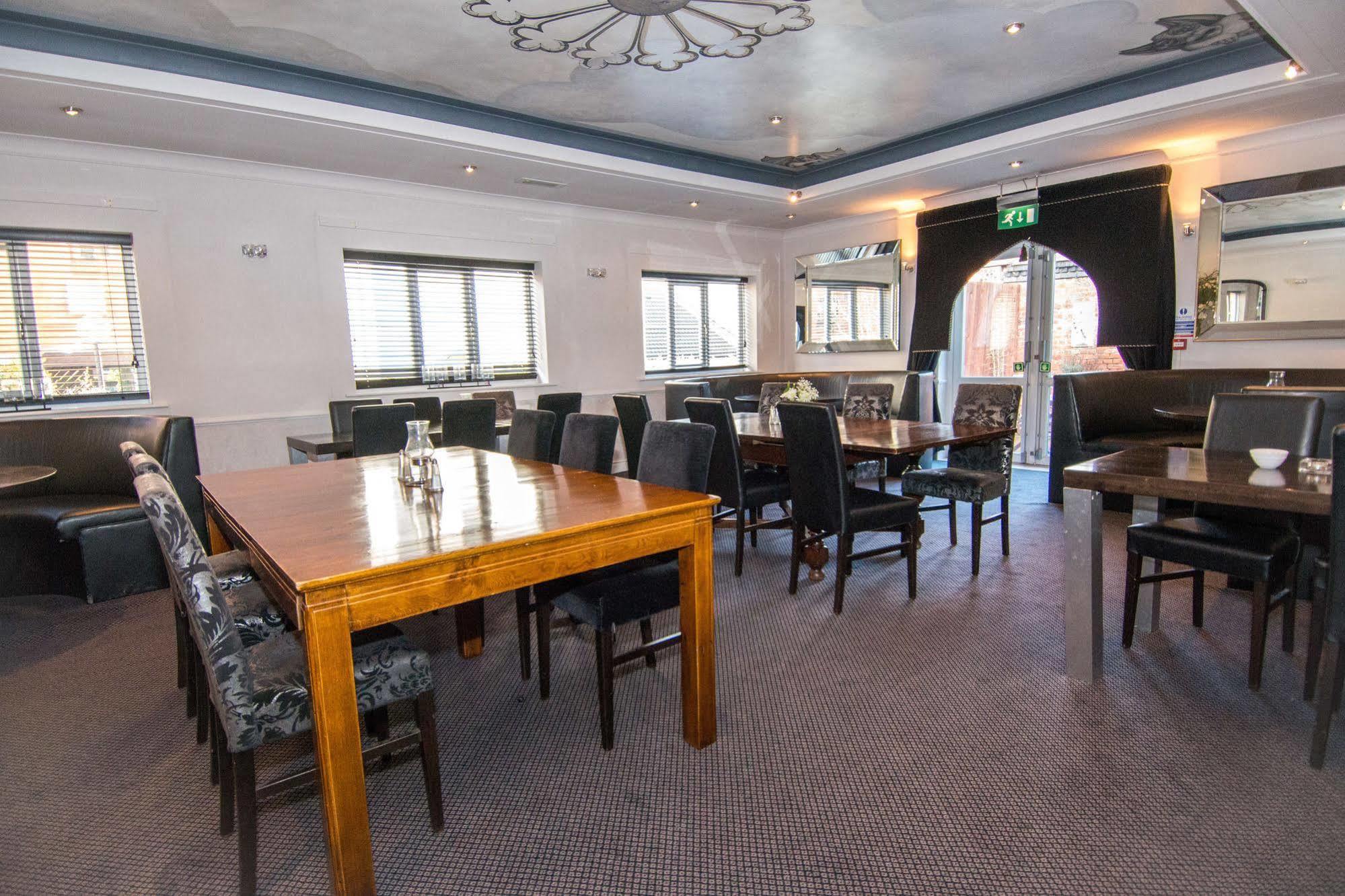 The York Hotel Wolverhampton Exteriör bild