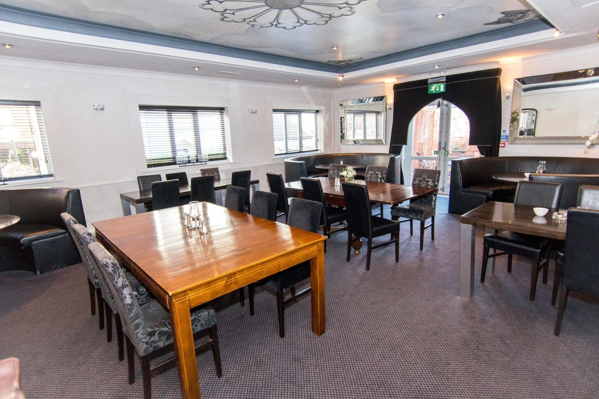 The York Hotel Wolverhampton Exteriör bild