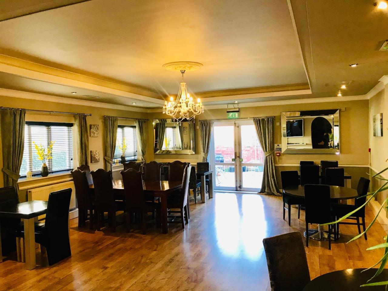 The York Hotel Wolverhampton Exteriör bild